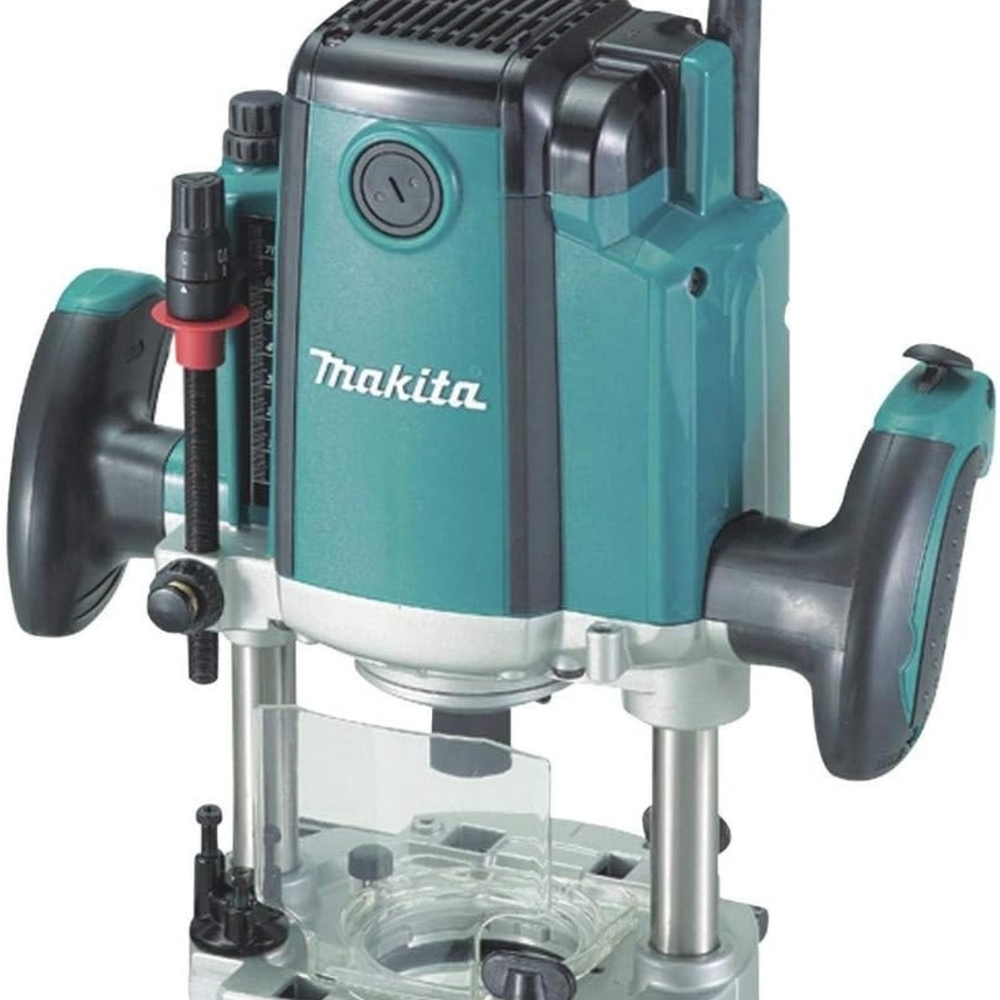 Makita RP1800 3-1/4 HP* Plunge Router